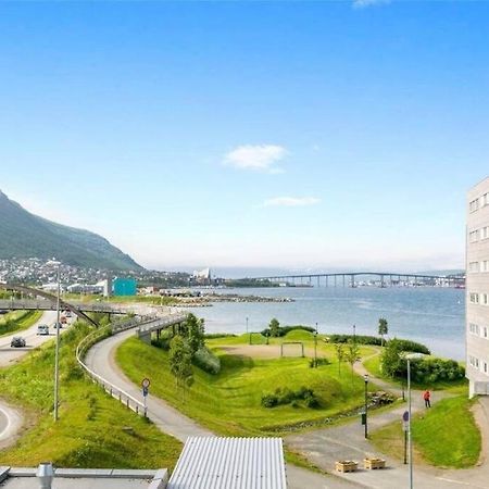 Northern Dreams Apartment With Free Parking Тромсё Экстерьер фото